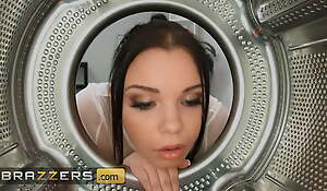 Charlie Dean Finds Sofia Lee In The Dryer Relative to Her Ass Sticking Out He Can't Resist - Brazzers