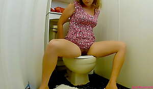 Horny Peeing in the Toilet