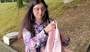 Picked up a cutie on be imparted to murder street, fucked and cum on her glasses