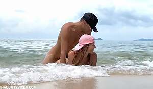 Hot & risky sexual relations in the oodles waves on the beach - My Naughty Vixen
