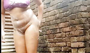 Bengali bhabi Bath part-2. Desi beautiful sister Mature and sexy body. Record bath movie
