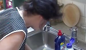 Old shriveled detergent lady fucked on the stove