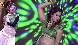 Sexy hot mallu dancer very deep big open navel crack dance