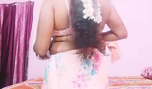 Hot sexy saree housewife fucking tailor, telugu reproachful talks.