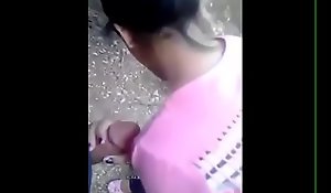 pakistani chick blowjob at hand gardan