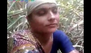 Desi townsperson aunty getting drilled open-air
