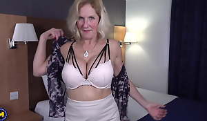 Granny with amazing tits and equanimity fresh pussy