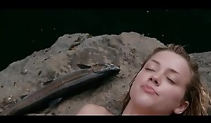 Amber Heard Bared Swimming in The River Why