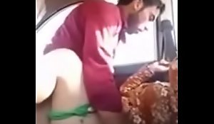 Desi Bhabhi cheating in Car far young caught pakistani aunt