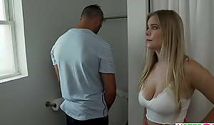 Big unpractised tits stepsister Percy Sires wants her stepbrother go over