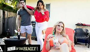Threesome There Stepmom And His Cram Is Every Man's Dream
